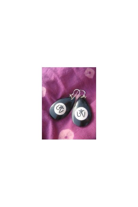 BO7003 Boucle d oreille os de buffle nepalais